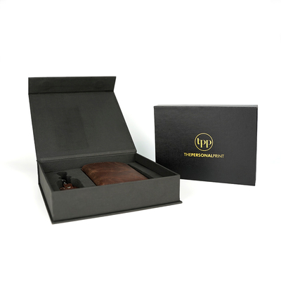 Custom logo hot stamping Karton Magnetic Box Gift Packaging dengan EVA Insert