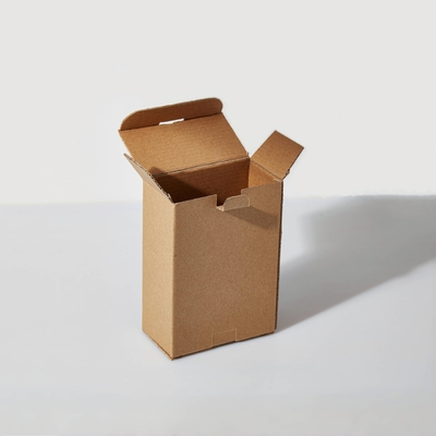 Daur ulang Custom Kraft Paper Dua Tuck End Packaging Kotak bergelombang Untuk Pengiriman