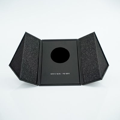 Custom Anti-Fingerprint Hitam ganda dua sisi terbuka kotak jam tangan soft touch kotak hadiah magnetik