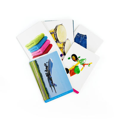 Kartu bermain yang disesuaikan Kartu permainan papan berkilau Kartu cetak Kartu flash untuk anak-anak Dengan kemasan kotak karton