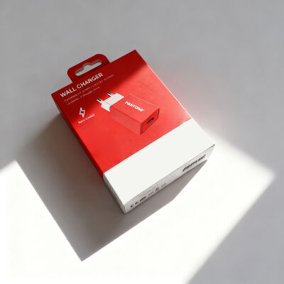 Kotak Pengisi Daya Dinding Kertas UV Warna Kustom untuk Adaptor USB dengan Kemasan Ramah Lingkungan yang Dapat Didaur Ulang